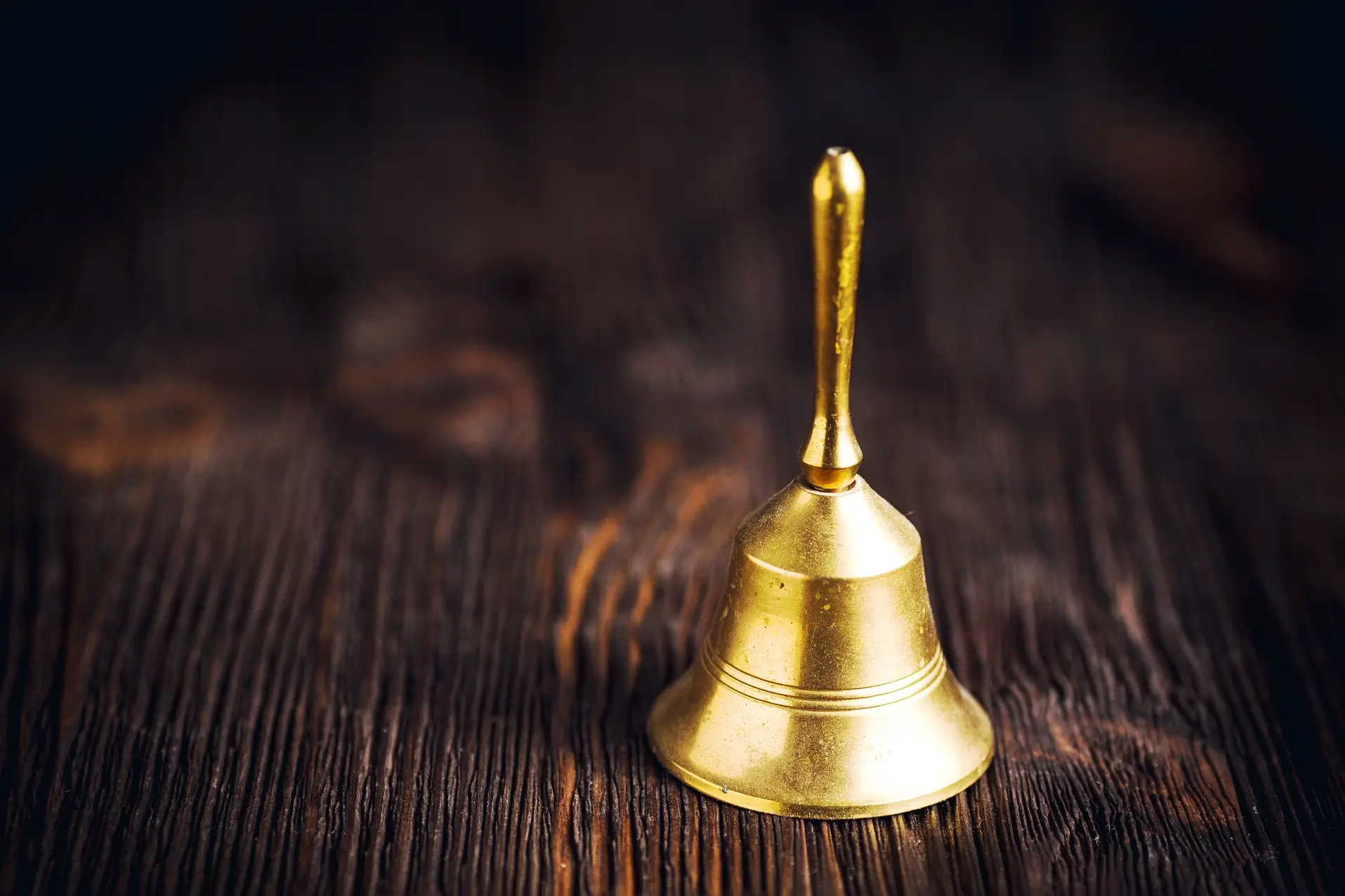 Ringing in the Divine: The Significance of Bells in Mass - Totus Tuss